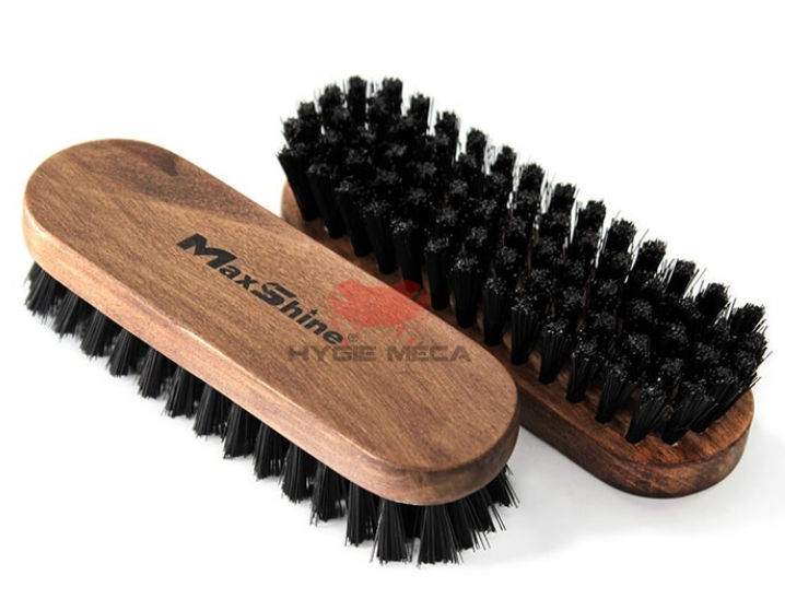 Brosse entretien cuir